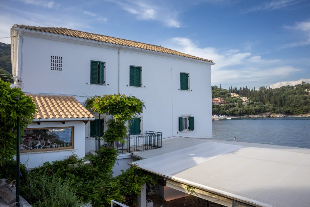 Casa Albă din golful Kalami, Corfu. Foto: Shutterstock